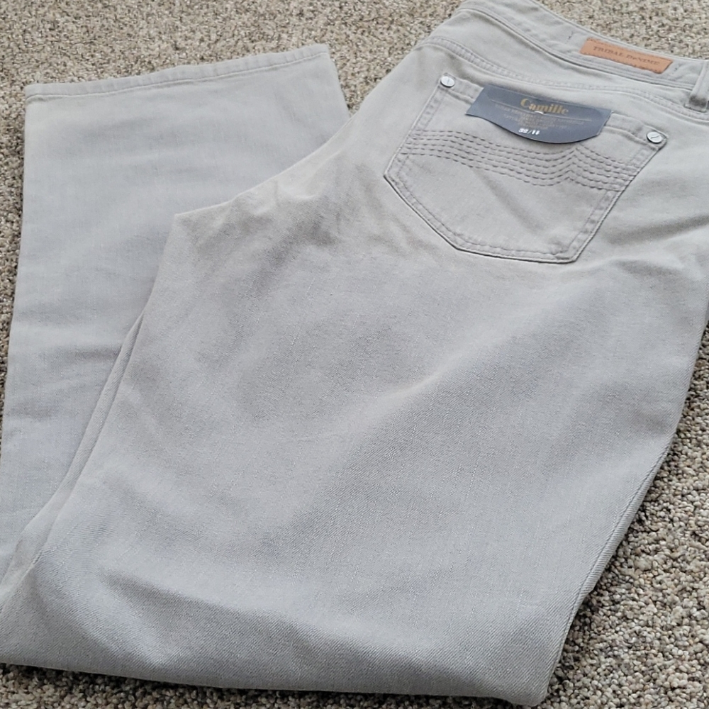 Women's curvy, straight leg, denim